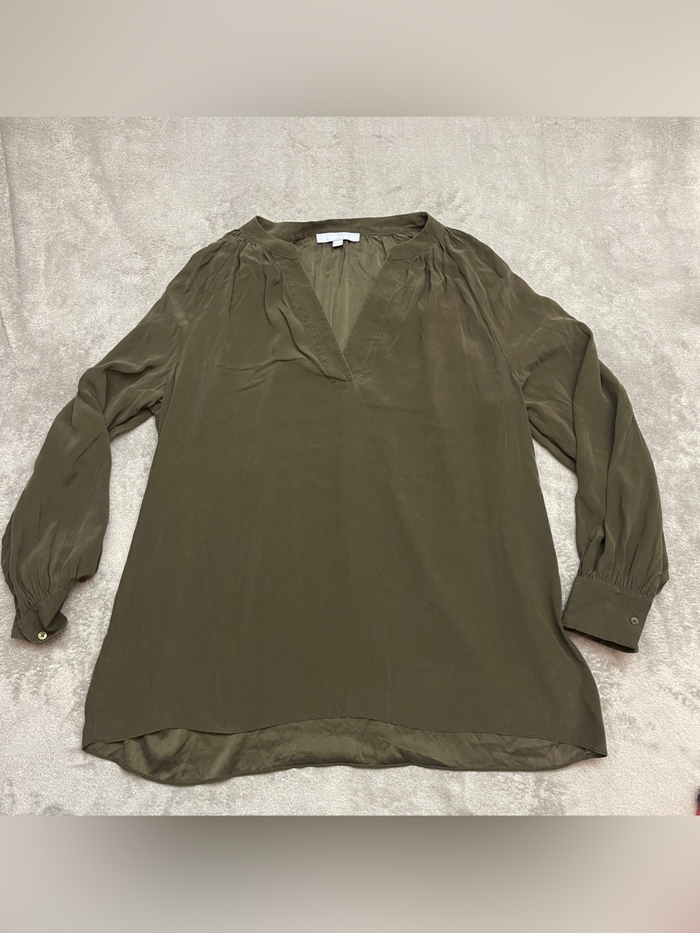 Antonio Melani Brown Silk Blouse XL Silk Stretch Satin V‑Neck Button Barrel Cuff
